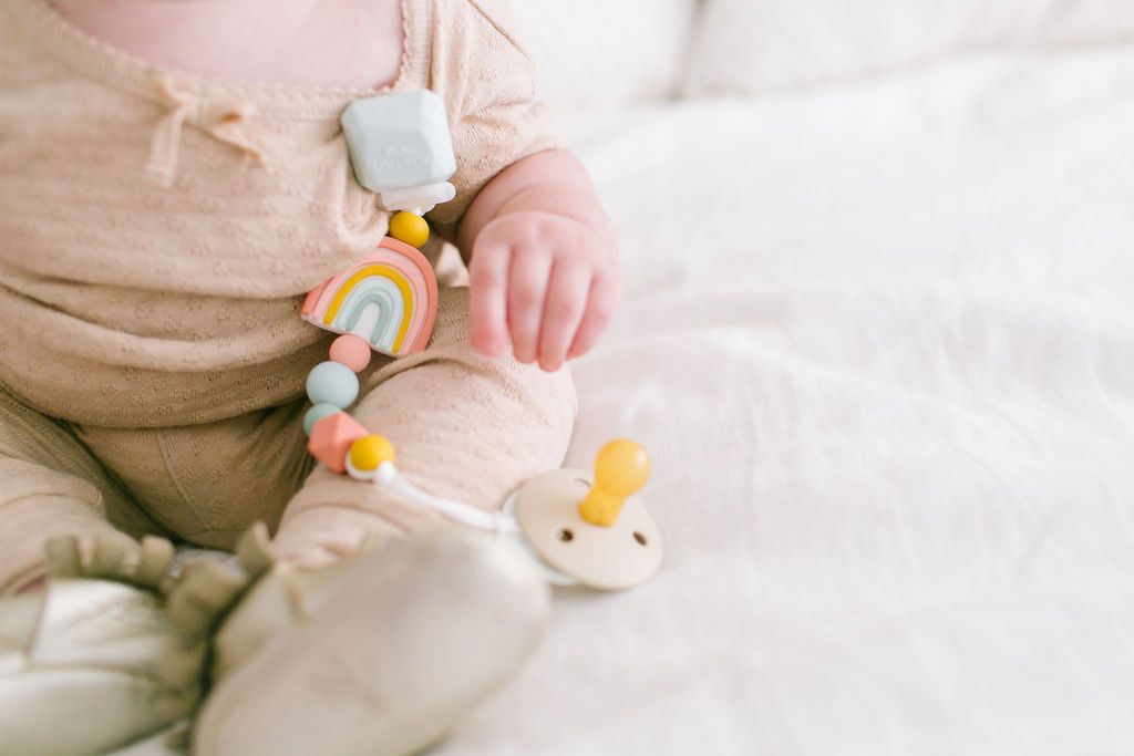 Loulou Lollipop | Darling Pacifier Clip - Rainbow | Artock Australia