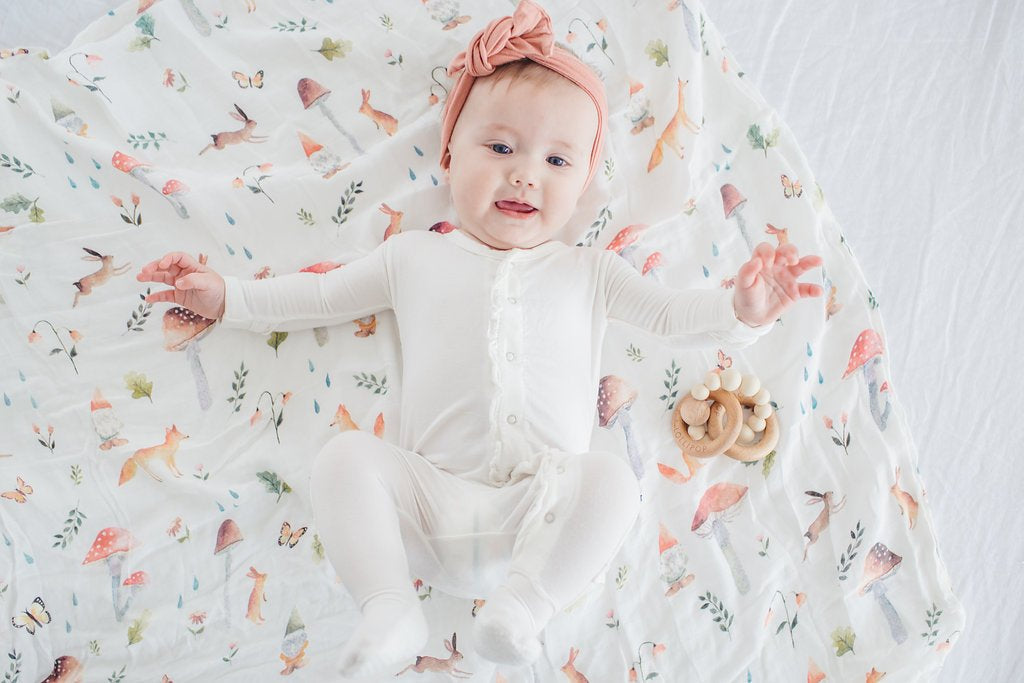 Loulou store lollipop swaddle