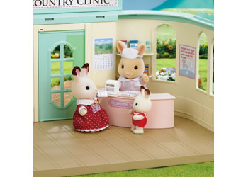 Sylvanian Families | Country Doctor | Artock Australia