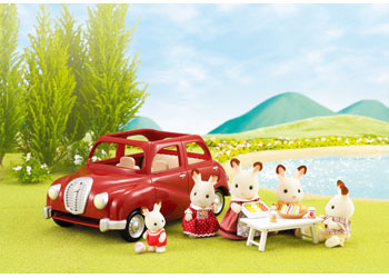 Sylvanian Families | Family Saloon Car - Red | Artock Australia