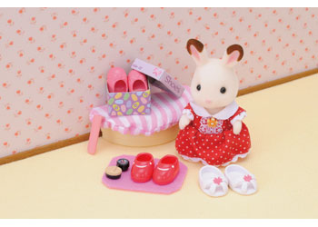 Sylvanian Families | Village Shoe Shop | Artock Australia